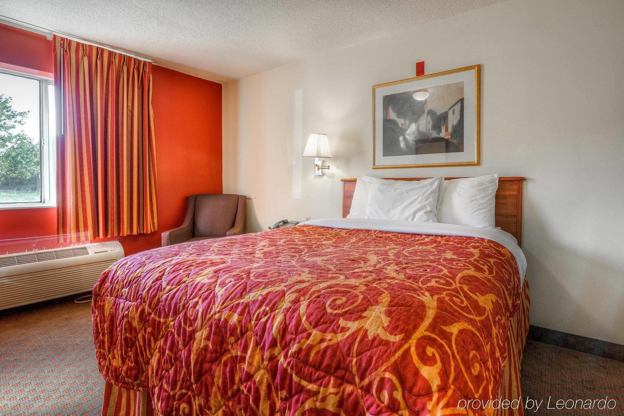 Intown Suites Extended Stay Greenville Nc Exterior photo